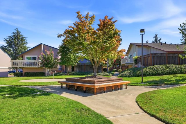 1349 Merrivale West Square, San Jose, CA 95117