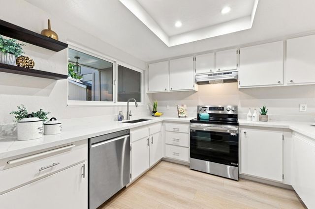 1349 Merrivale West Square, San Jose, CA 95117