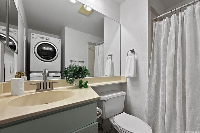 94-539 Lumiaina Street V203, Waipahu, HI 96797