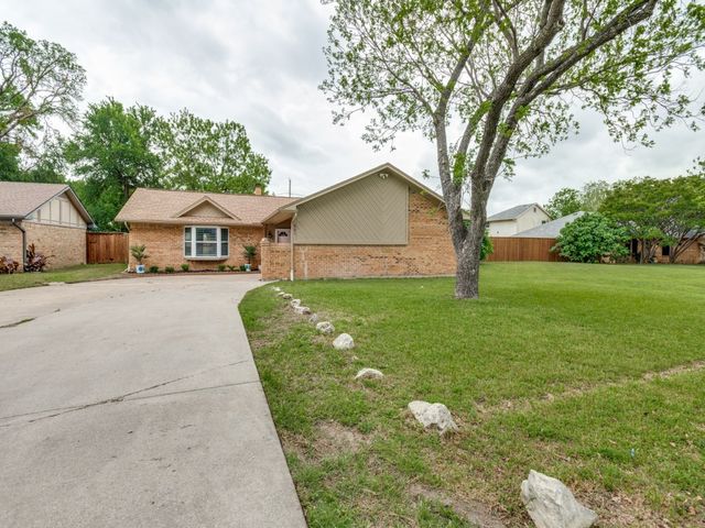 321 Campo Street, Grand Prairie, TX 75051