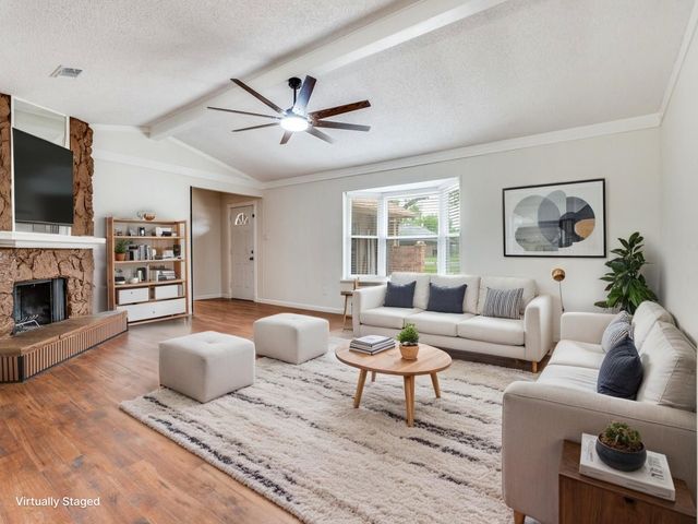 321 Campo Street, Grand Prairie, TX 75051