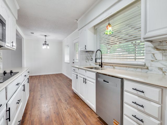 321 Campo Street, Grand Prairie, TX 75051