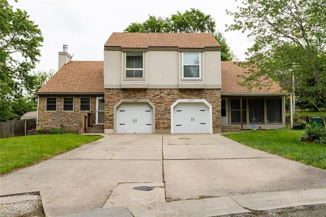 7239 N BALES Avenue, Gladstone, MO 64119