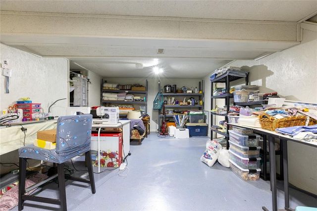 7239 N BALES Avenue, Gladstone, MO 64119