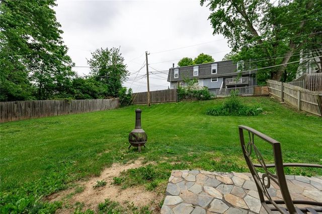 7239 N BALES Avenue, Gladstone, MO 64119