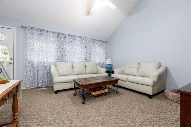7239 N BALES Avenue, Gladstone, MO 64119