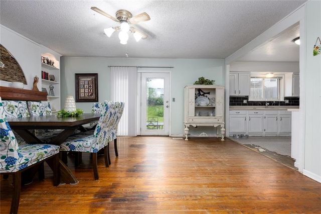 7239 N BALES Avenue, Gladstone, MO 64119
