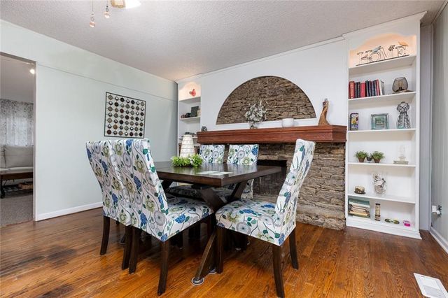 7239 N BALES Avenue, Gladstone, MO 64119