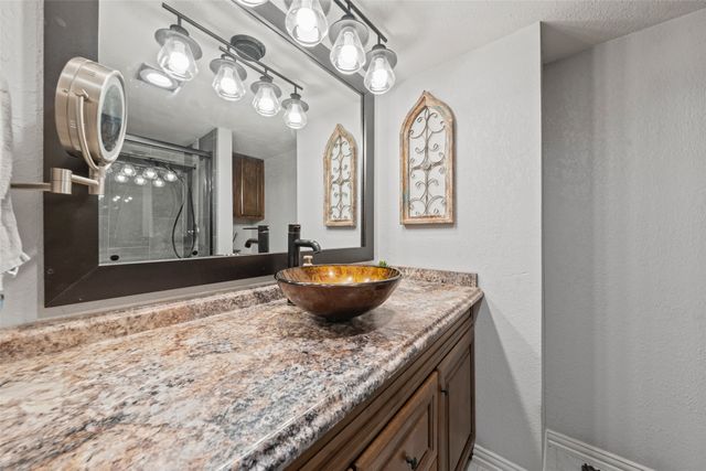 107 Private Road 132, Whitney, TX 76692