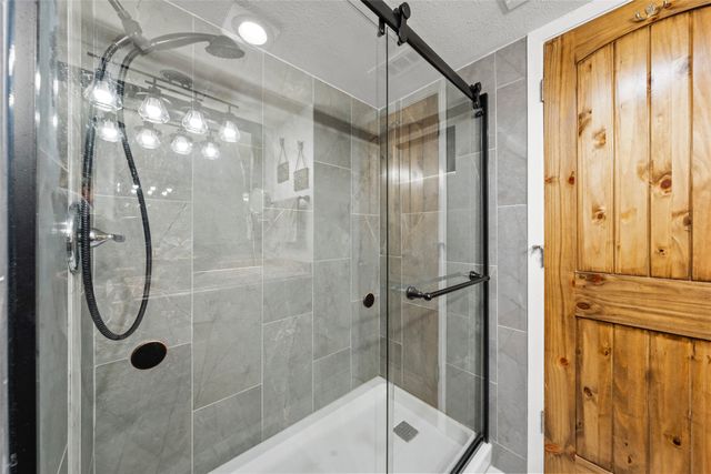 107 Private Road 132, Whitney, TX 76692