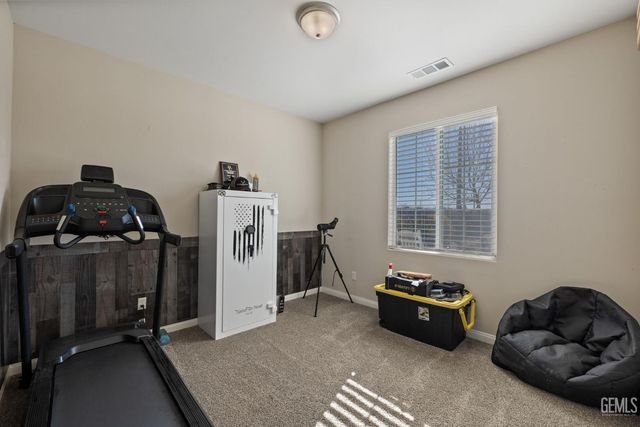 8302 Jean Anne Street, Bakersfield, CA 93314