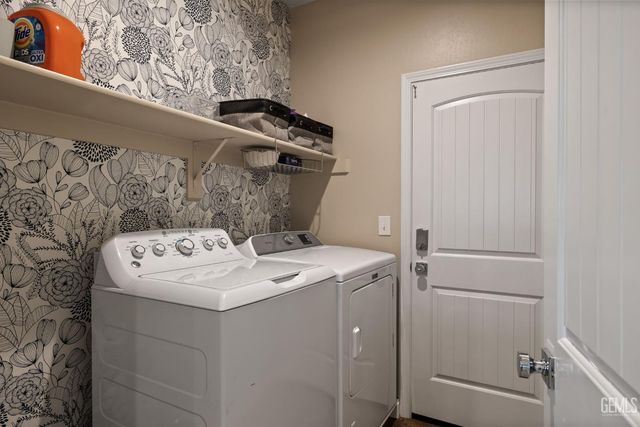 8302 Jean Anne Street, Bakersfield, CA 93314