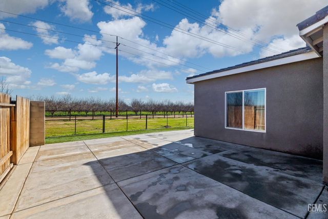 8302 Jean Anne Street, Bakersfield, CA 93314