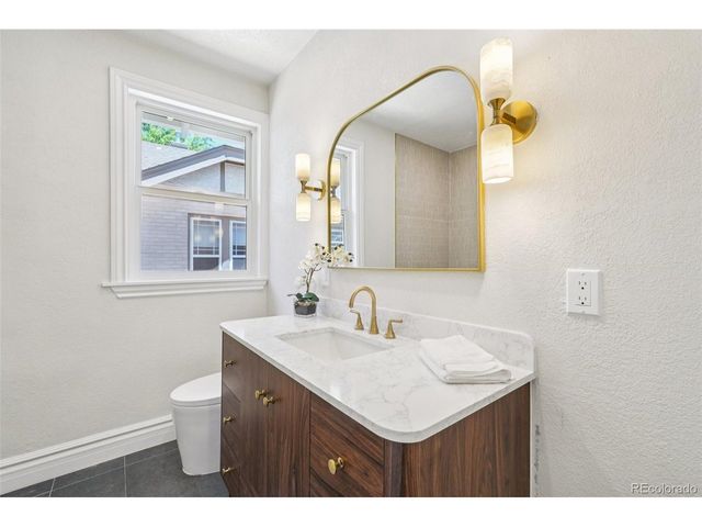 4214 King St, Denver, CO 80211