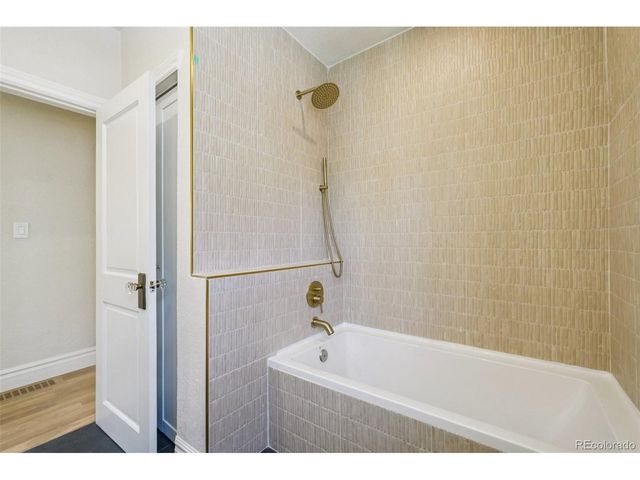 4214 King St, Denver, CO 80211