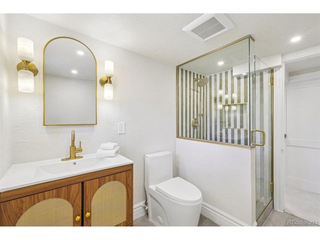 4214 King St, Denver, CO 80211