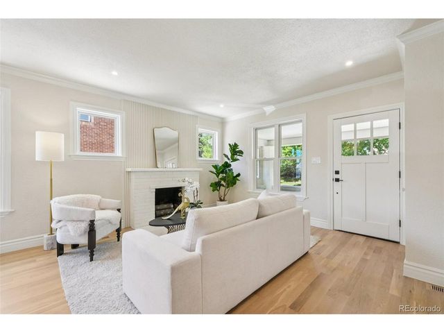 4214 King St, Denver, CO 80211