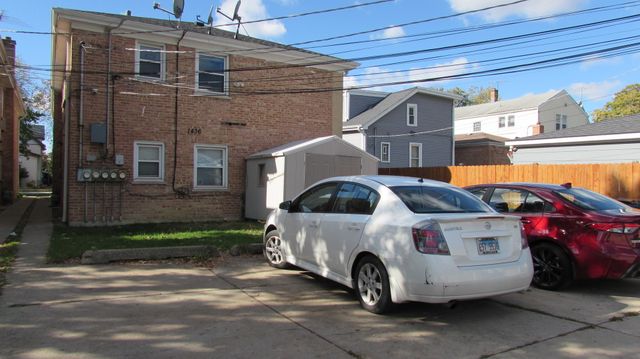 1436 Marengo Avenue 2R, Forest Park, IL 60130