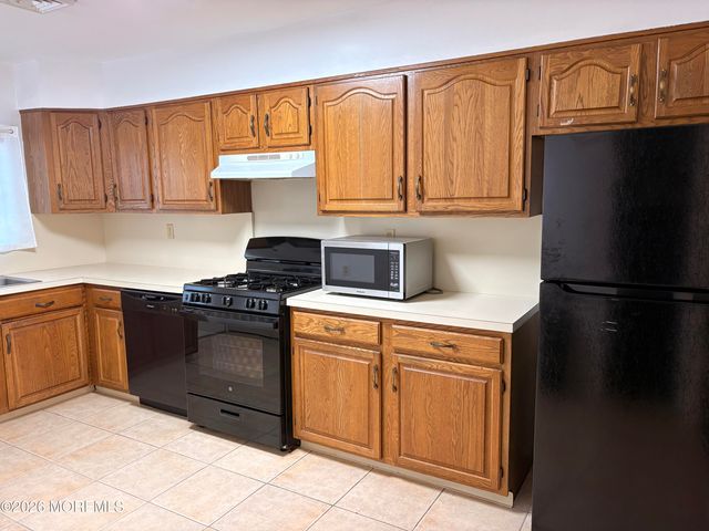 242 Fort De France Avenue, Toms River, NJ 08757