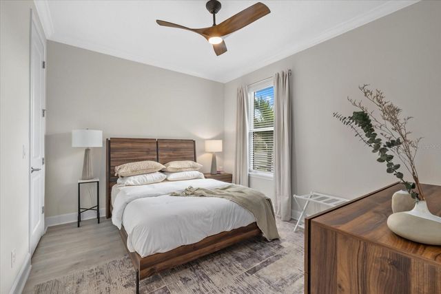 6065 MESA GLN, Bradenton, FL 34203