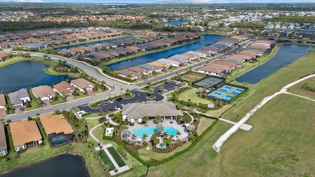 6065 MESA GLN, Bradenton, FL 34203