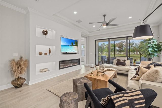 6065 MESA GLN, Bradenton, FL 34203