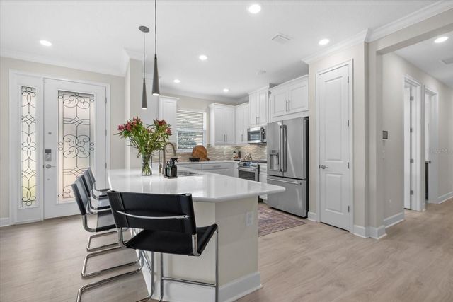 6065 MESA GLN, Bradenton, FL 34203