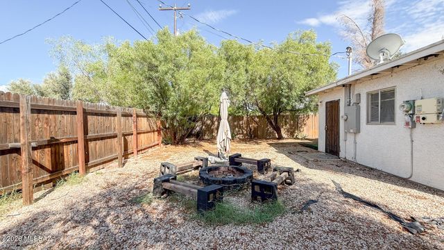 3521 E SYLVANE Street, Tucson, AZ 85713