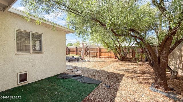 3521 E SYLVANE Street, Tucson, AZ 85713