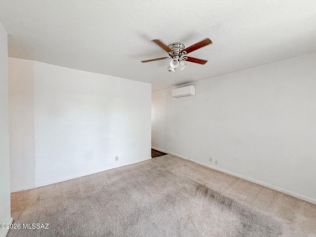 3521 E SYLVANE Street, Tucson, AZ 85713