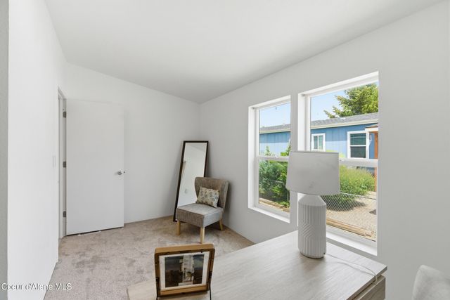 2037 W Yorkshire AVE, Coeur D'alene, ID 83815