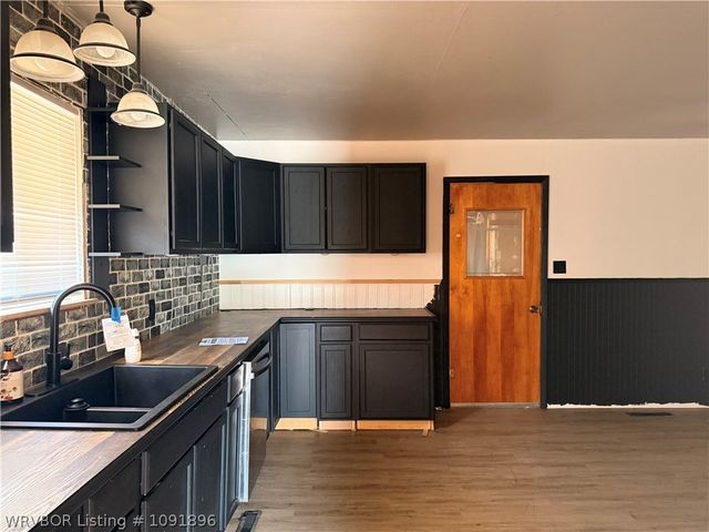 1520 Dechard Street, Van Buren, AR 72956
