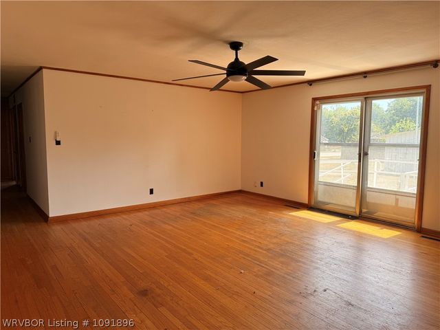 1520 Dechard Street, Van Buren, AR 72956