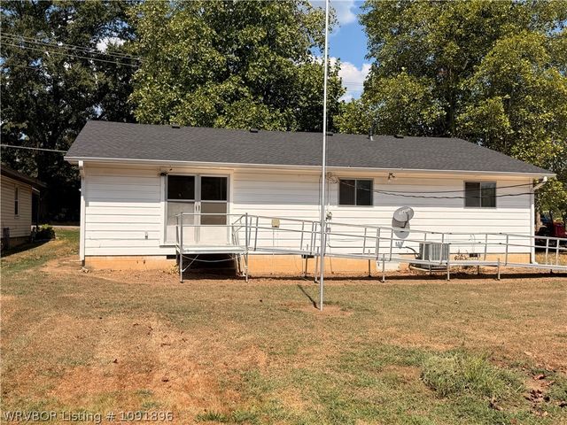 1520 Dechard Street, Van Buren, AR 72956