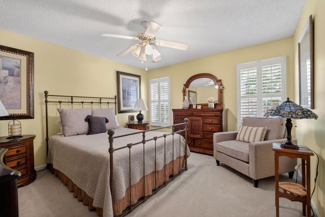 256 Ridge Lake Drive, Manning, SC 29102