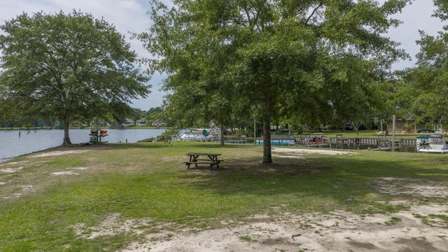 256 Ridge Lake Drive, Manning, SC 29102