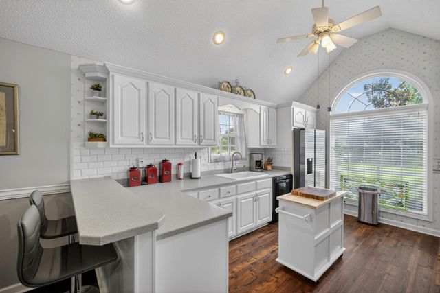 256 Ridge Lake Drive, Manning, SC 29102
