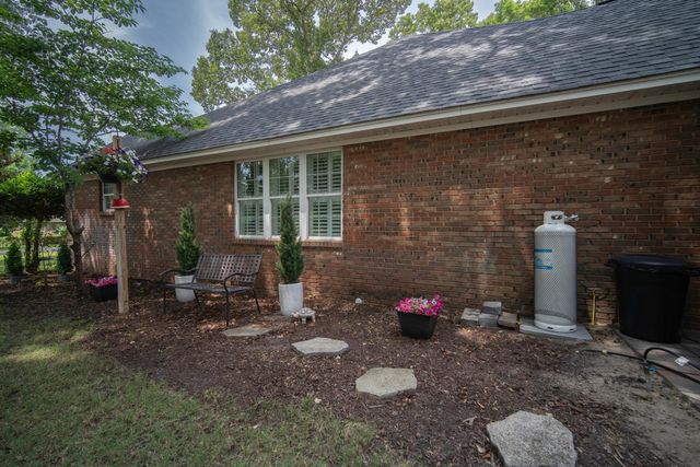 256 Ridge Lake Drive, Manning, SC 29102