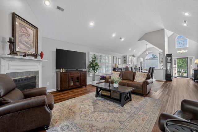 256 Ridge Lake Drive, Manning, SC 29102