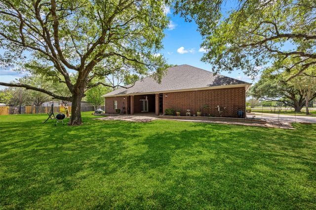 2318 Geronimo Lane, Rosenberg, TX 77471