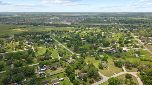 2318 Geronimo Lane, Rosenberg, TX 77471