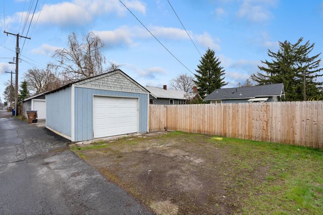 4803 N Adams St, Spokane, WA 99203