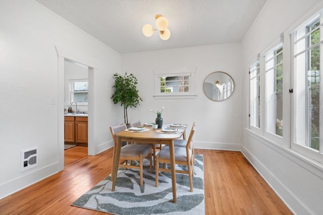 4803 N Adams St, Spokane, WA 99203