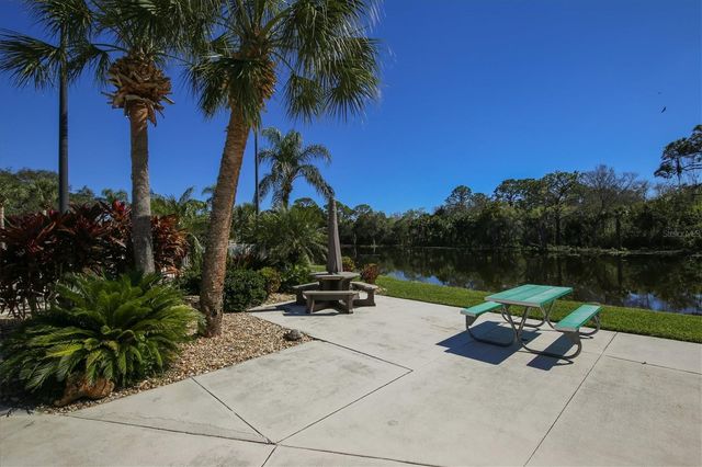 516 WEKIVA RIVER COURT 118, Englewood, FL 34223