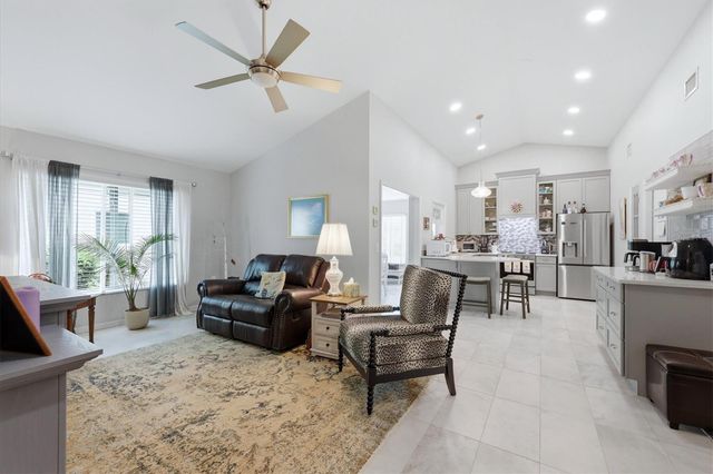 516 WEKIVA RIVER COURT 118, Englewood, FL 34223