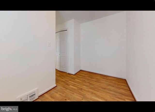 944 1ST, Brooklyn, MD 21225