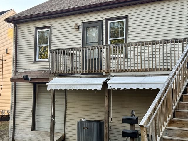 198 E Central St 2R, Franklin, MA 02038