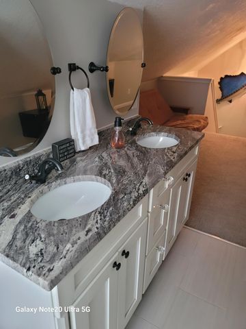 4255 S Robert Trail, Eagan, MN 55123