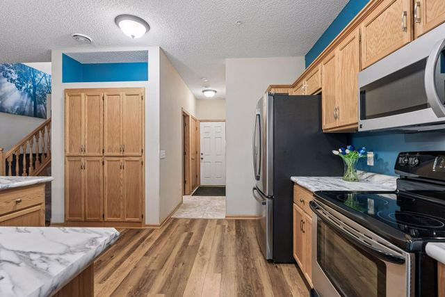 223 Stallion Lane, Lino Lakes, MN 55014