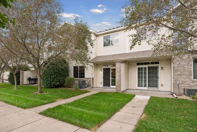 223 Stallion Lane, Lino Lakes, MN 55014